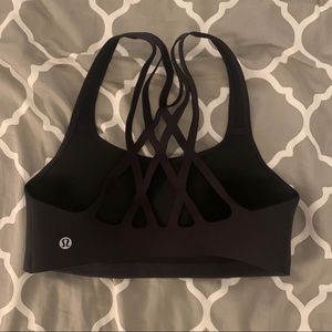 Lululemon Black Sports Bra - Size 6, Never Worn!
